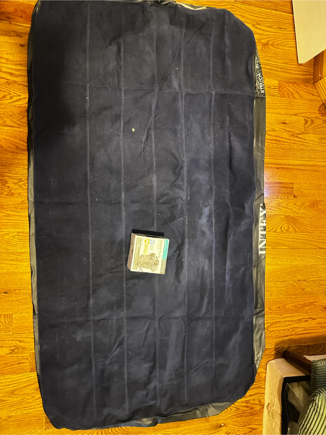 Intex Air Mattress with Electric Pump - photo 4