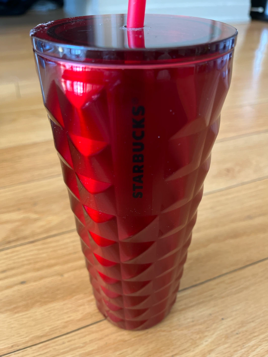 New. Starbucks Red glass Tumbler with Straw