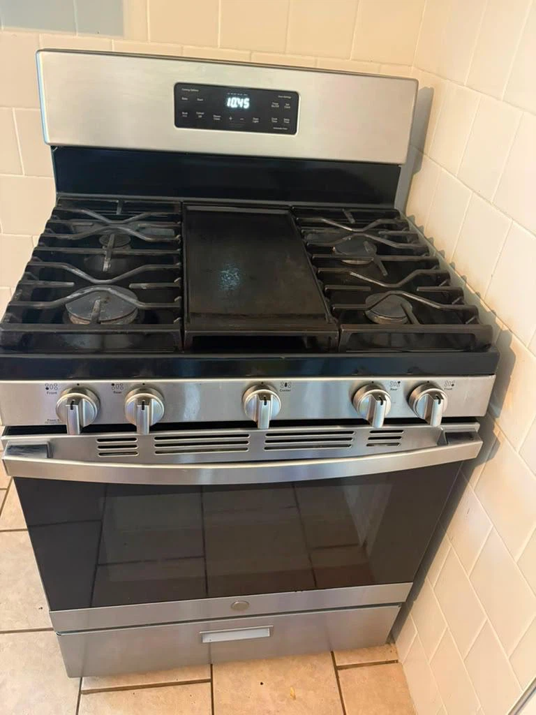 Stove and refrigerat - photo 4