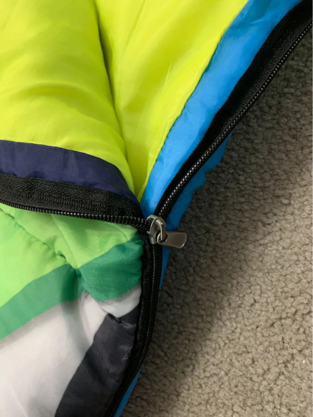 Child’s Buzz Lightyear sleeping bag - EUC - photo 5