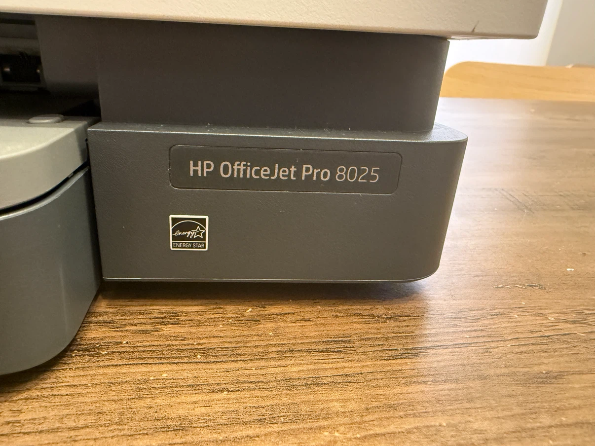 HP OfficeJet Pro 8025 All-in-One Printer - photo 2