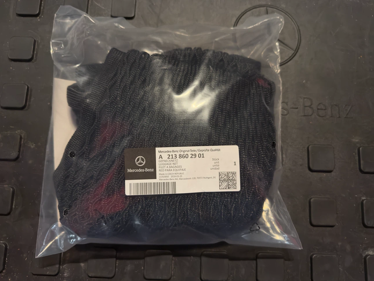 Mercedes-Benz Cargo Net A 213 860 29 01