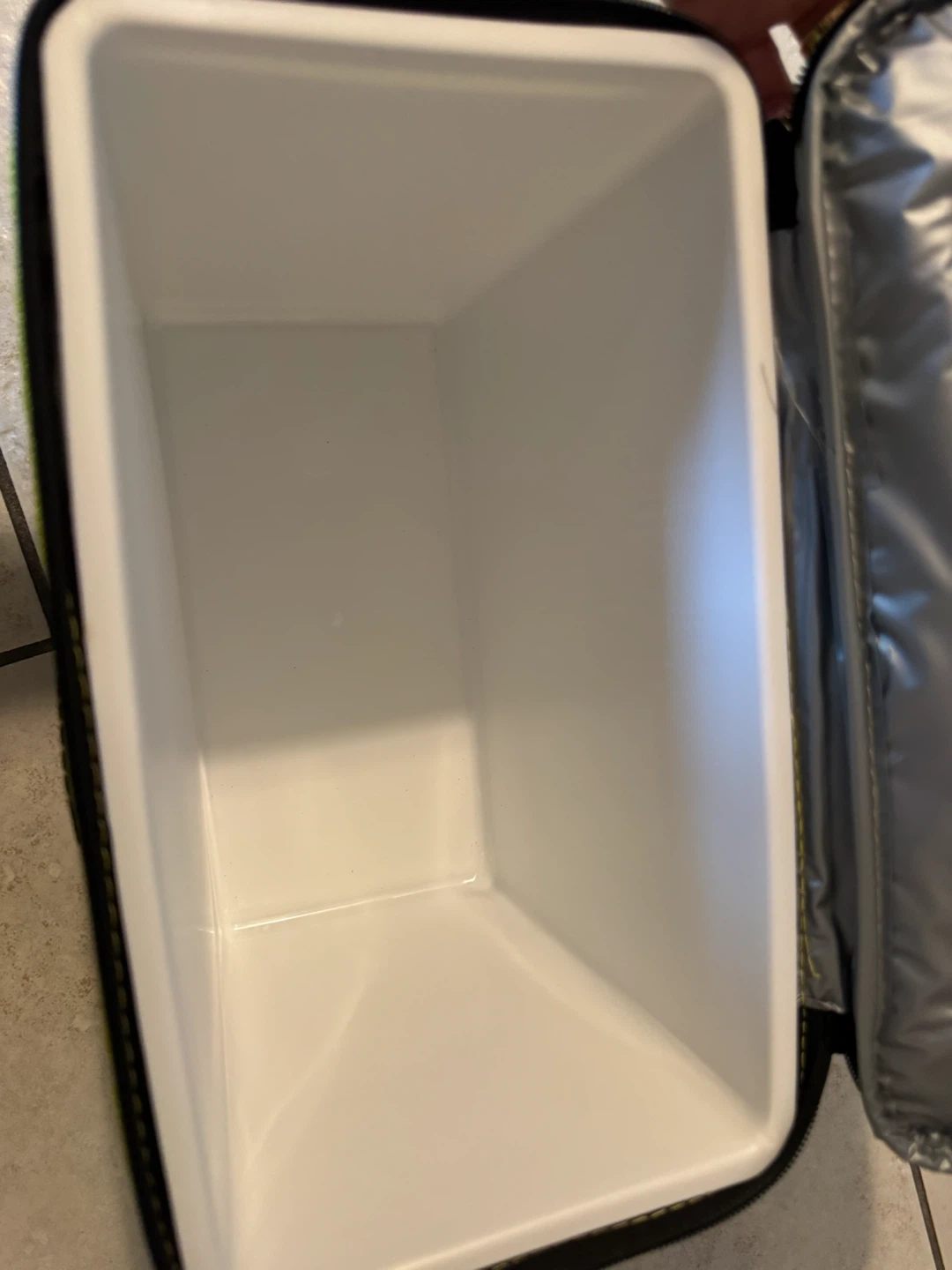Polar Pack Insulated cold Bag for 6 cans - photo 5