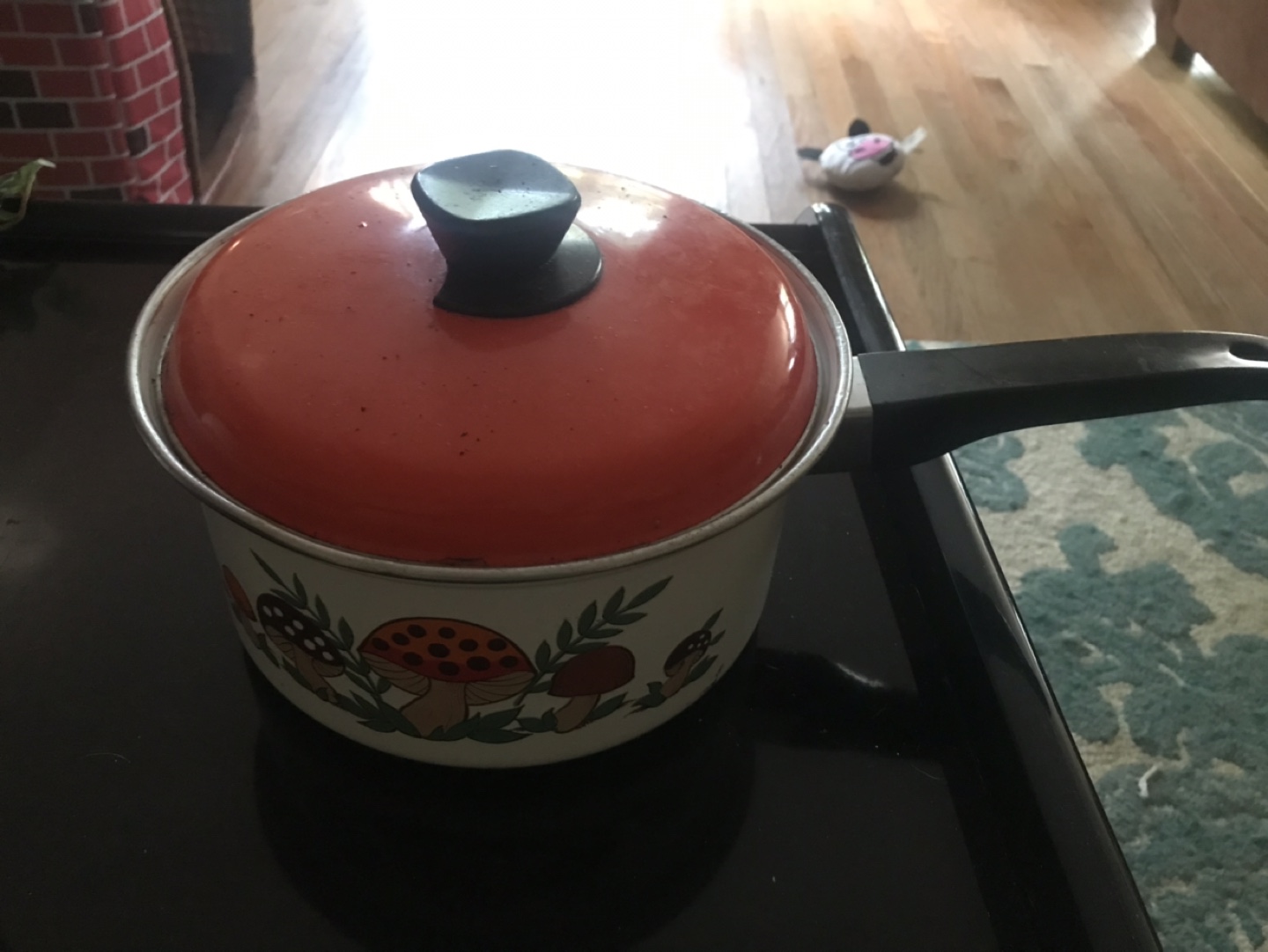 Vintage Mushroom Pot with Lid