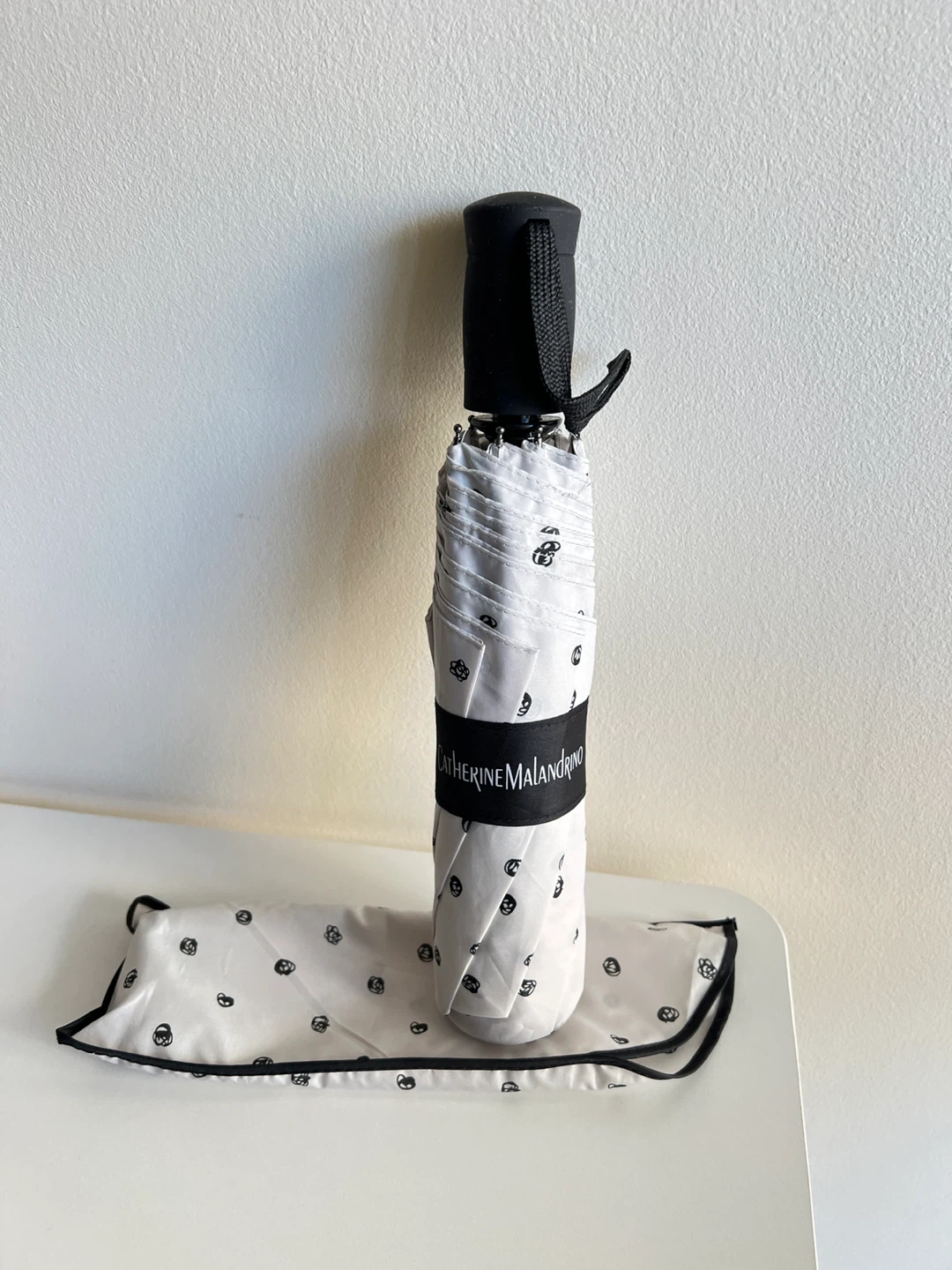 White Umbrella - photo 5