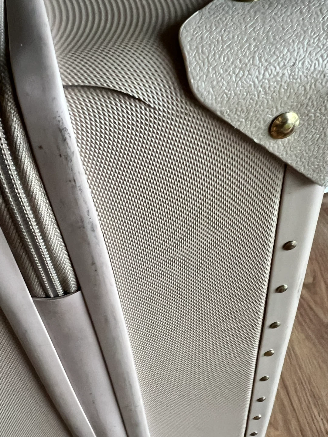 Vintage Style Rolling Suitcase - photo 5