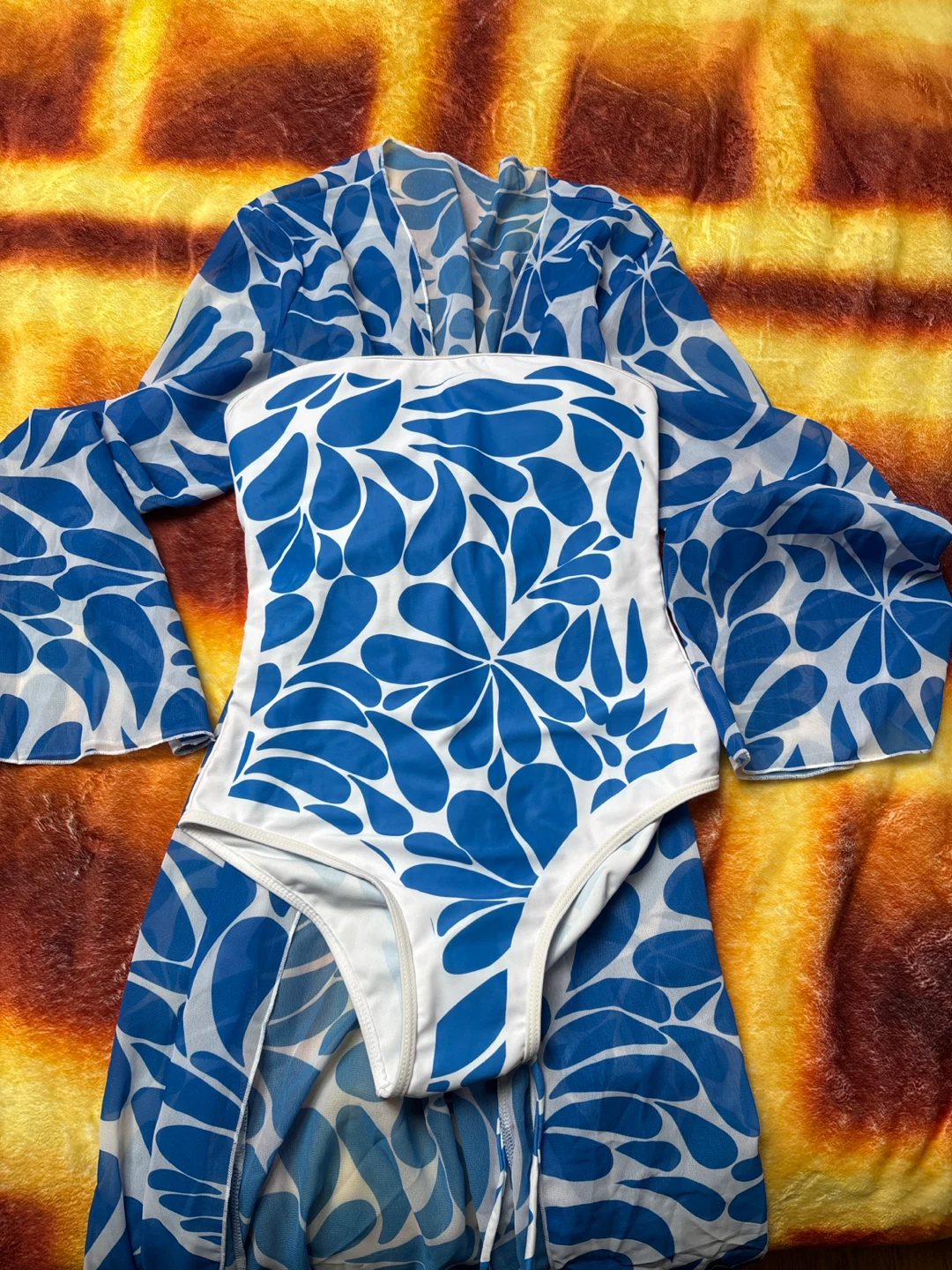 Women's Blue and White Floral Swimsuit and Cover-up Set - photo 4