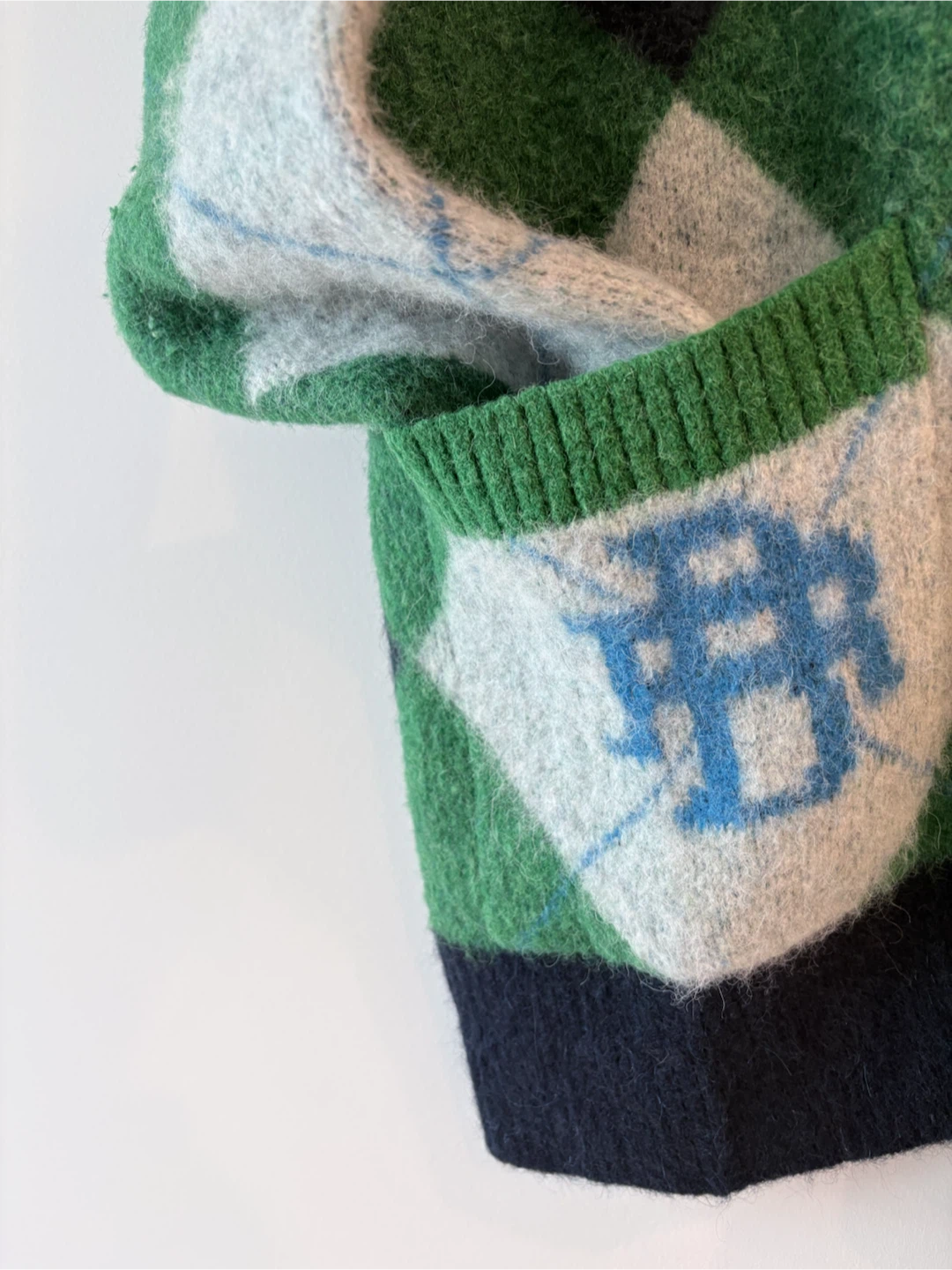 Gap Athletics Argyle Cardigan Sweater Medium - photo 4