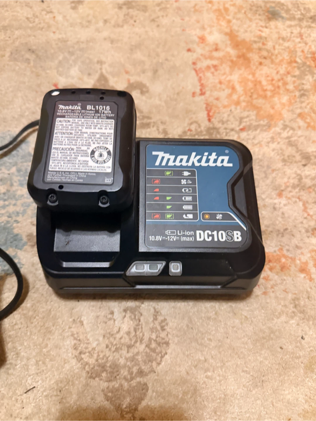 Makita DC10SB 10.8V-12V Max Li-Ion Battery Charger