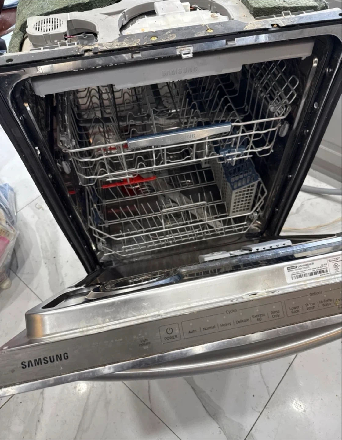 Samsung Dishwasher - photo 2
