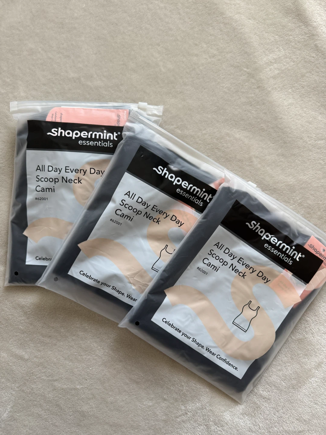 BNWT Shapermint Essentials Scoop Neck Cami - Black - 2XL - photo 2