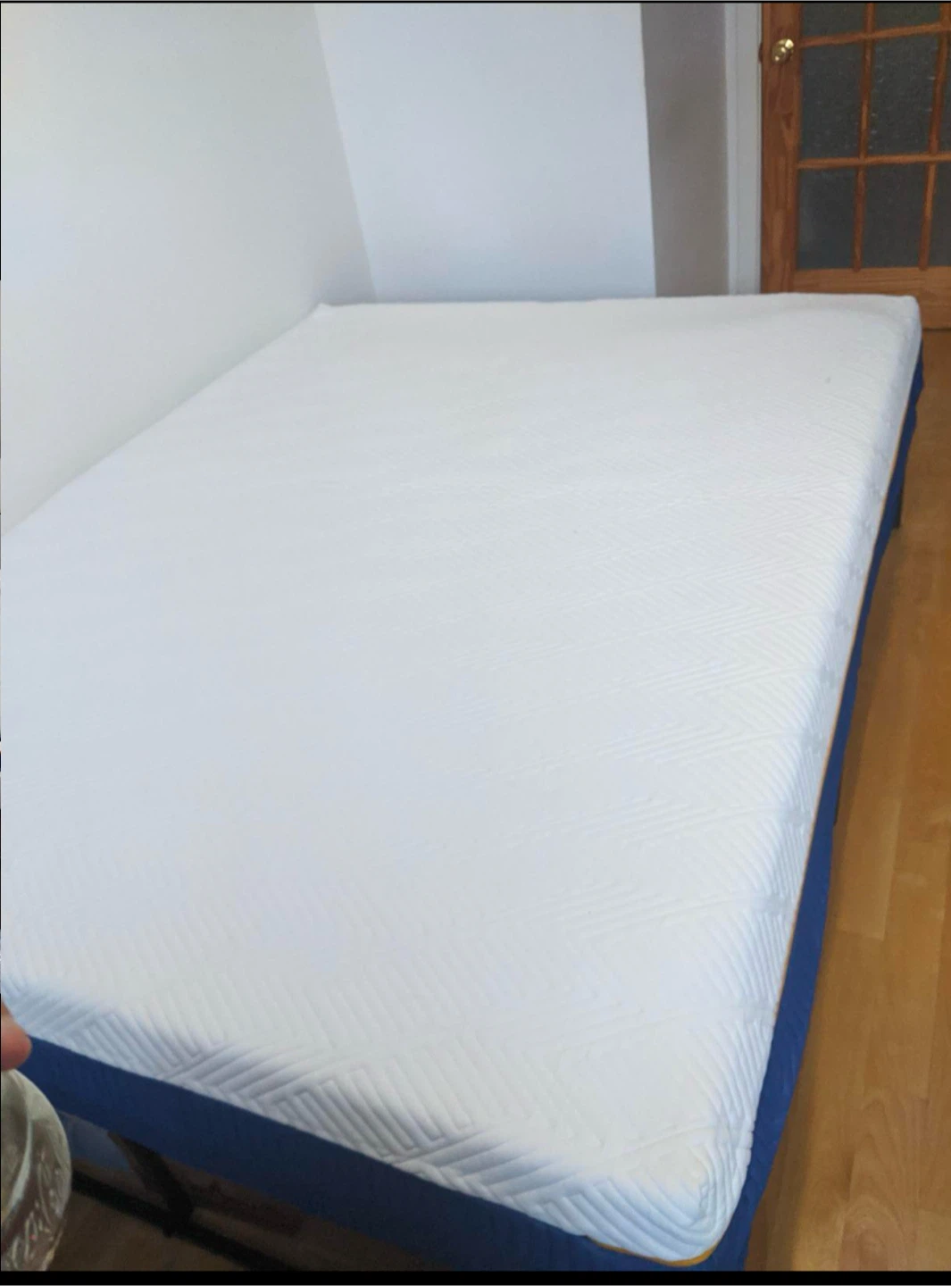Mobly White Queen Size Mattress