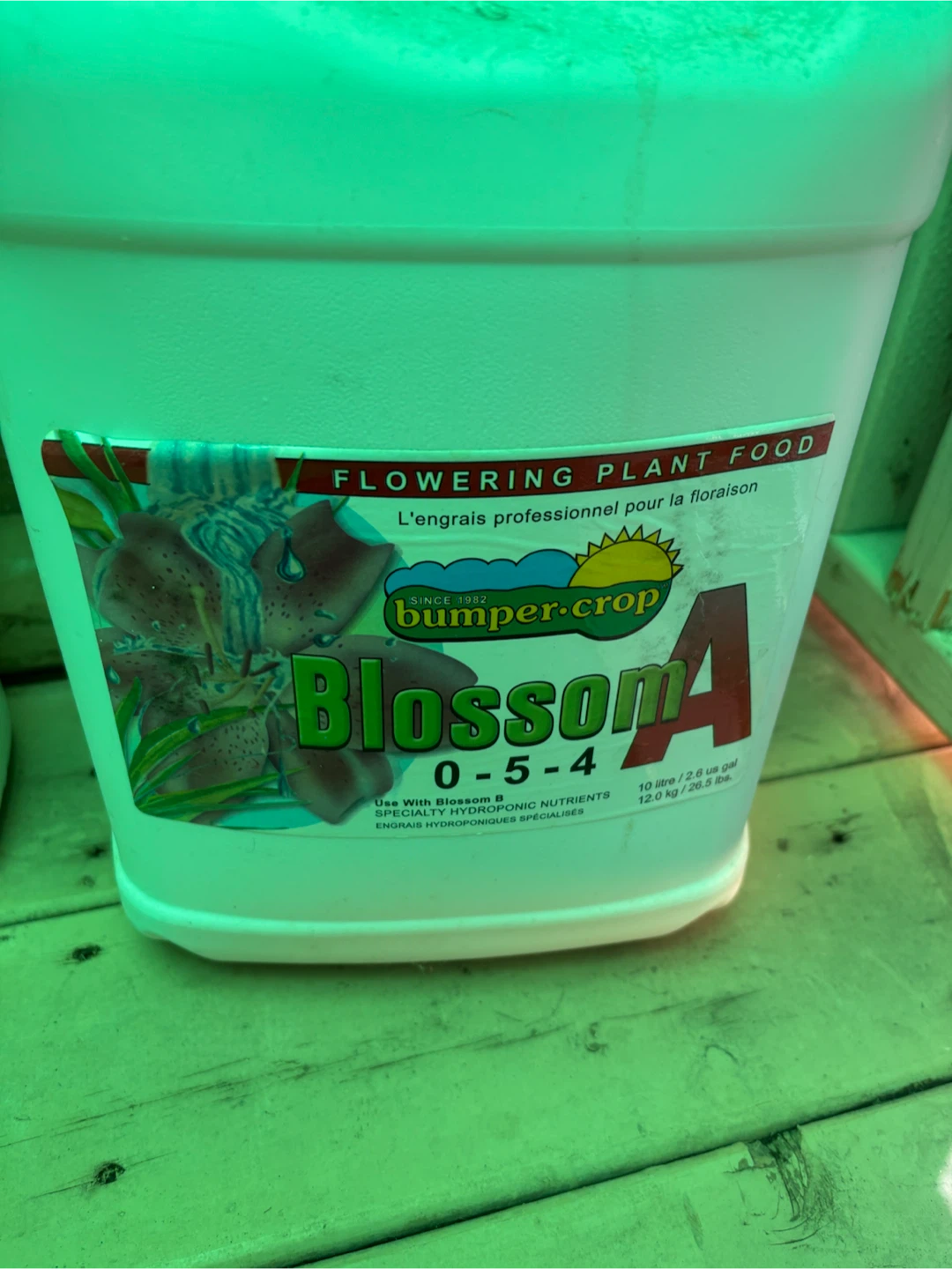 Hydroponic Nutrients and Grow Equipment Lot - photo 3