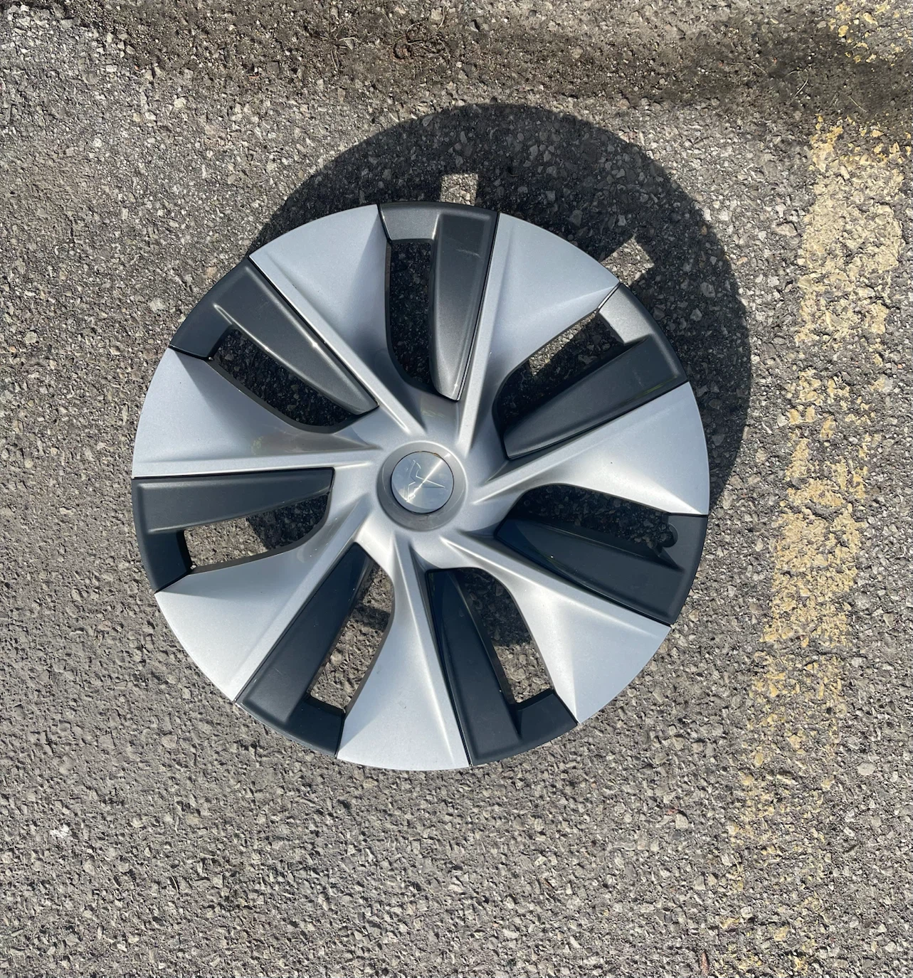 Silver and Black Hubcap Tesla Model Y 19inch Rim