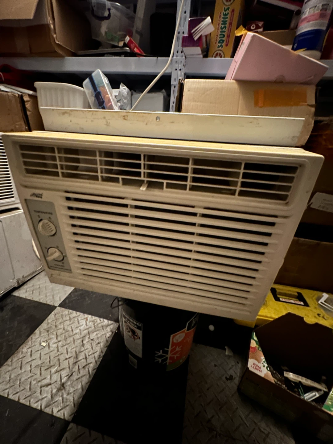 Arctic King Window Air Conditioner no side panel