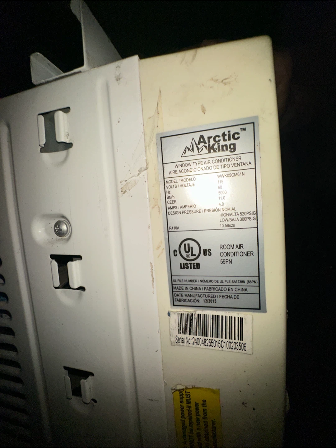 Arctic King Window Air Conditioner no side panel - photo 2