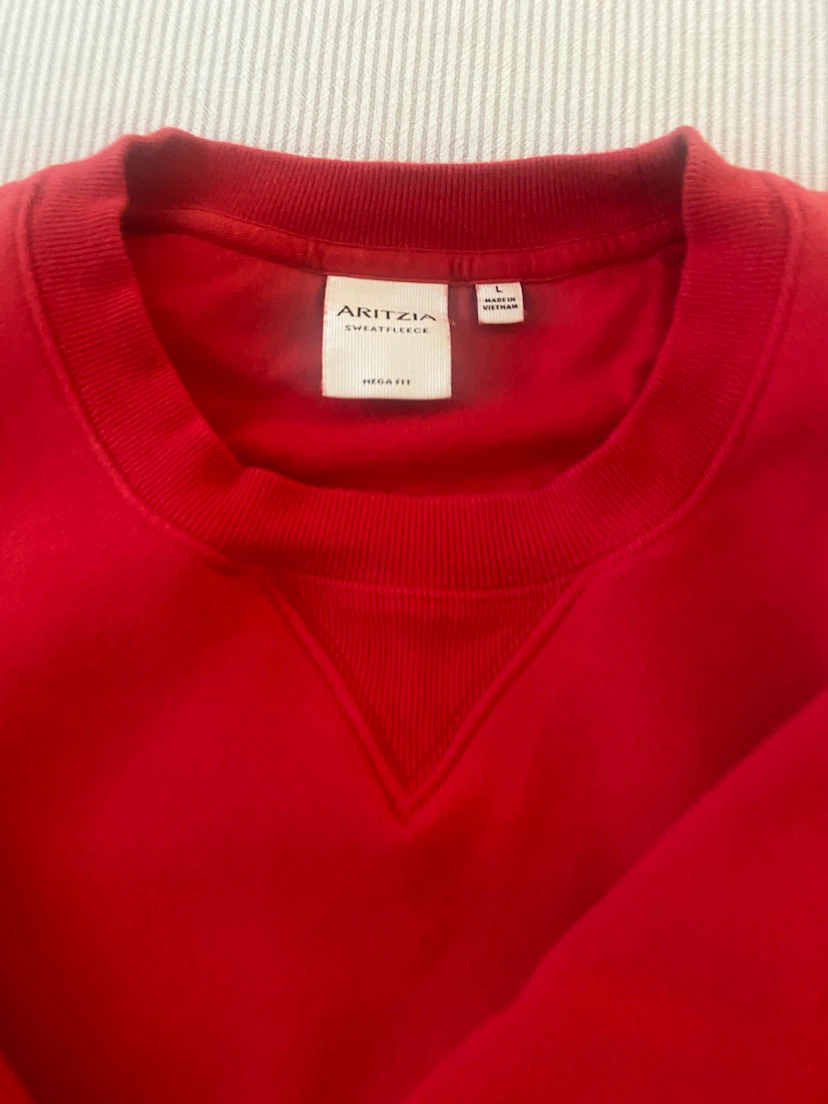 Aritzia Red Sweatfleece Sweatshirt - photo 2