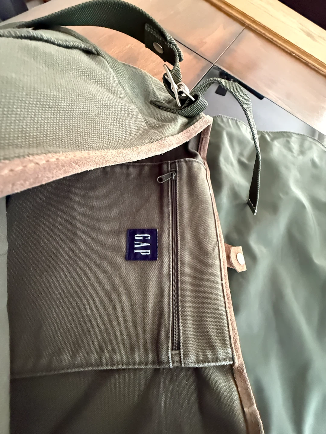 LEATHER CANVAS MESSENGER BAG - photo 2