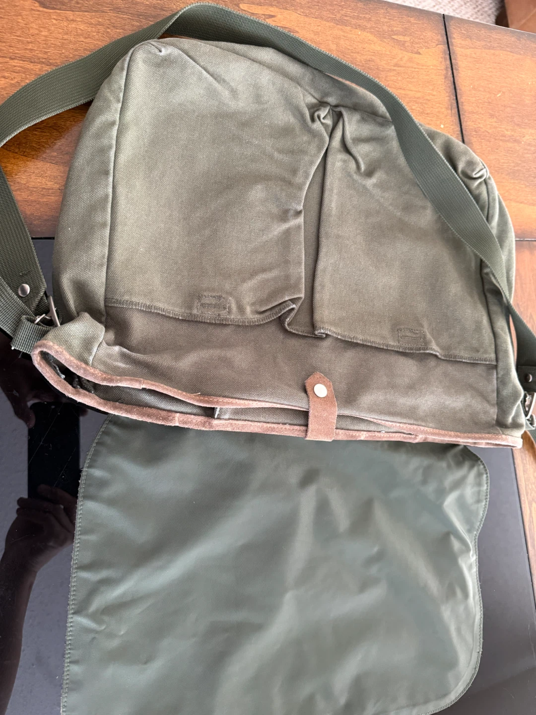 LEATHER CANVAS MESSENGER BAG - photo 3