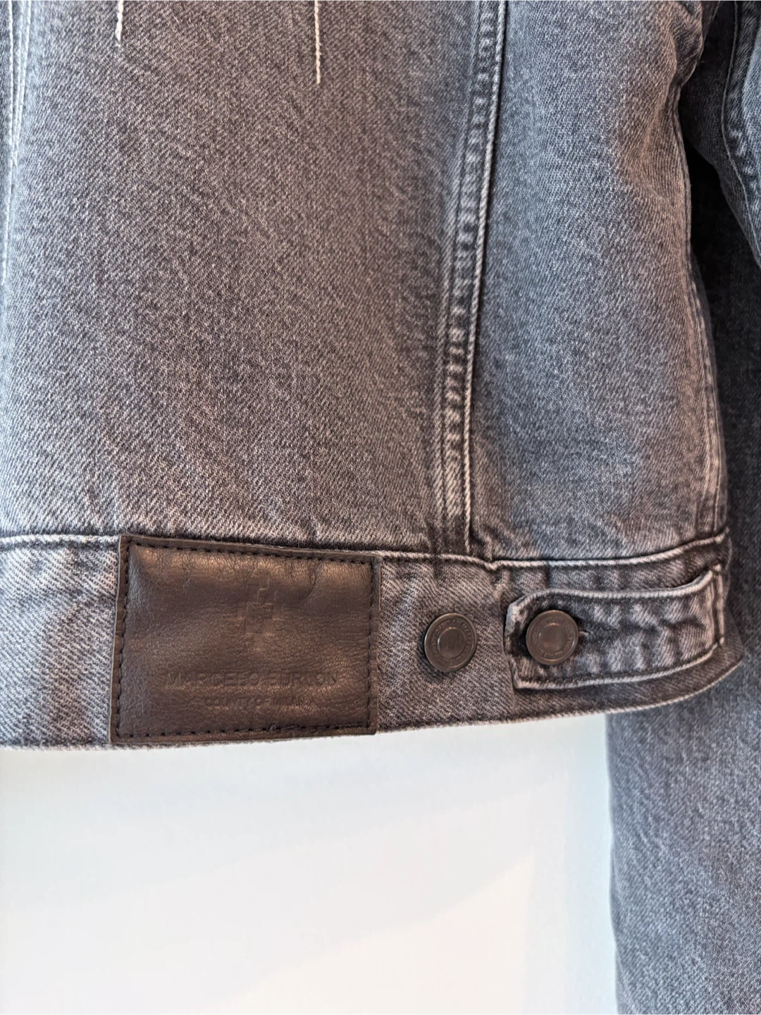 Designer Marcelo Burlon Sherpa-Lined Denim Jacket - photo 5
