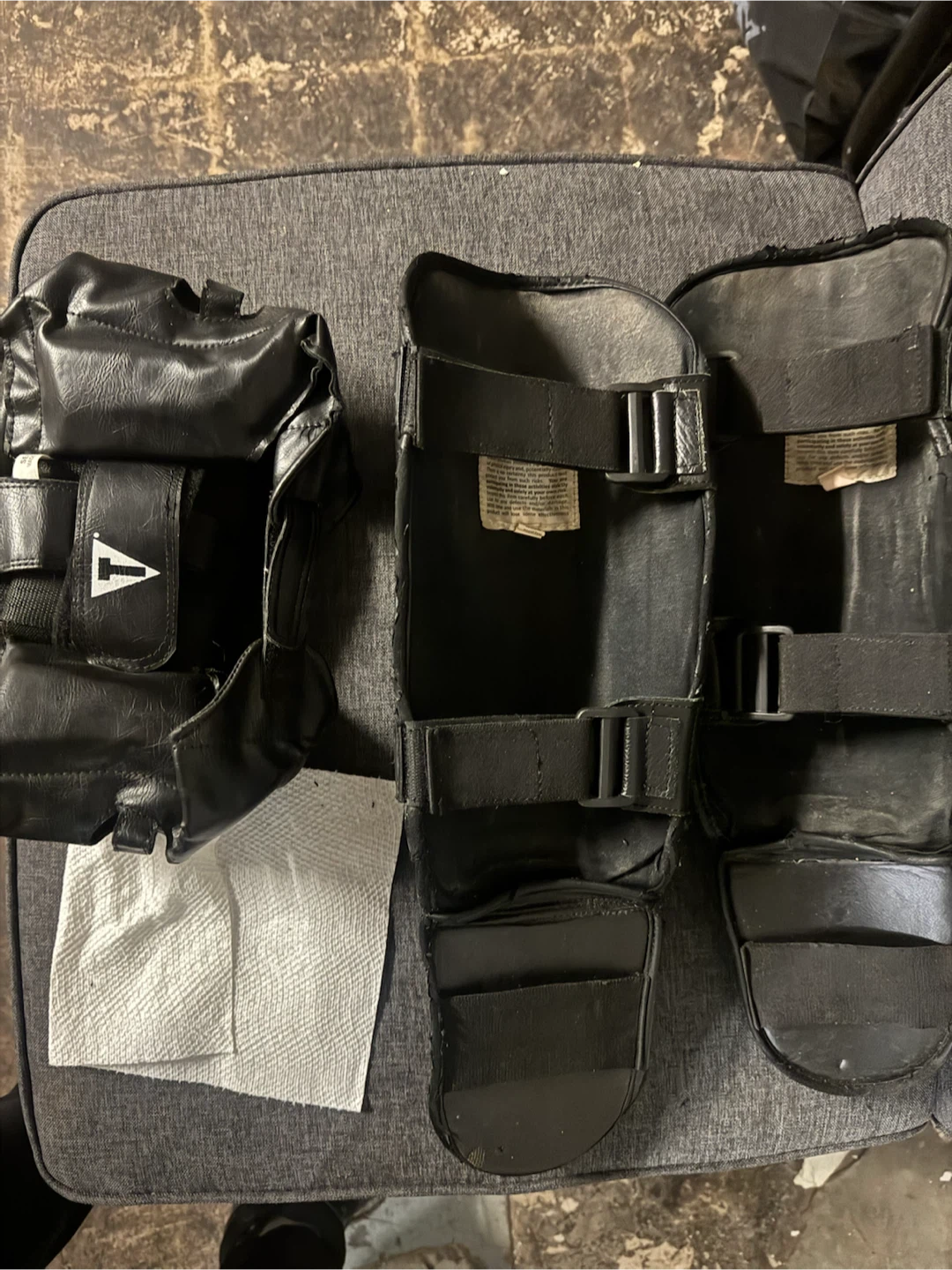 TITLE Boxing Headgear and Shin Guards Set - photo 2