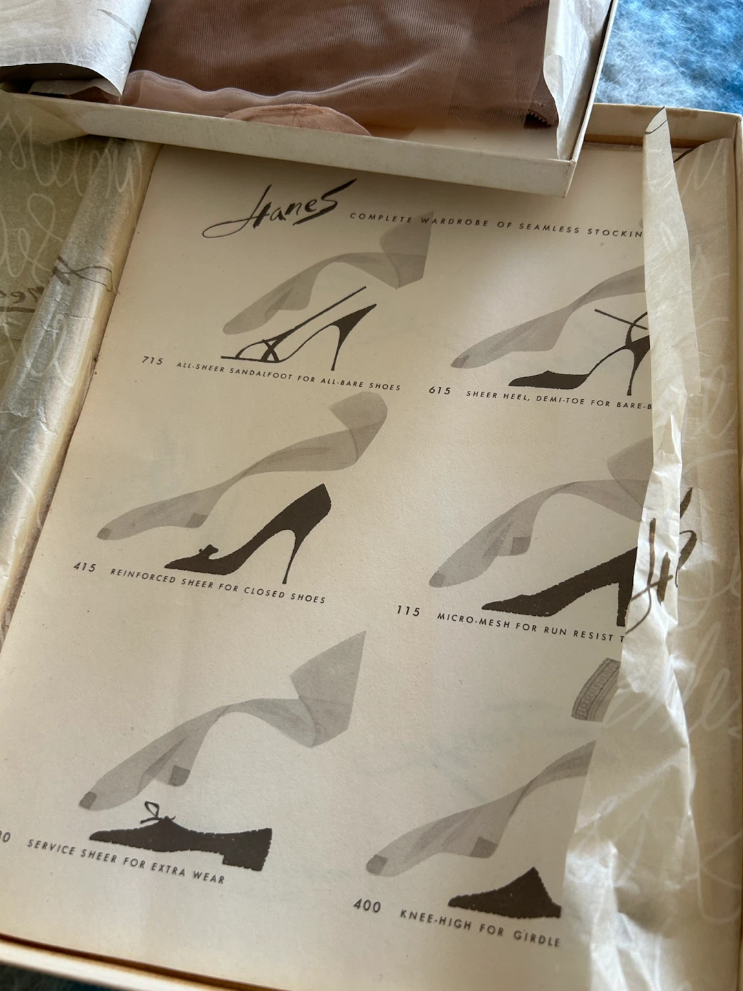 Vintage Silk Stockings with original Eaton’s Receipt - photo 3