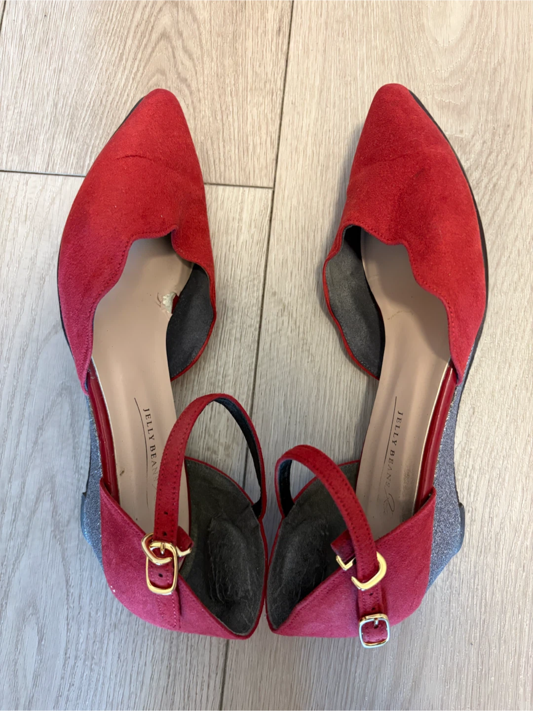 Jelly Beans Red Suede Scalloped heels- Size 23.5 - photo 2