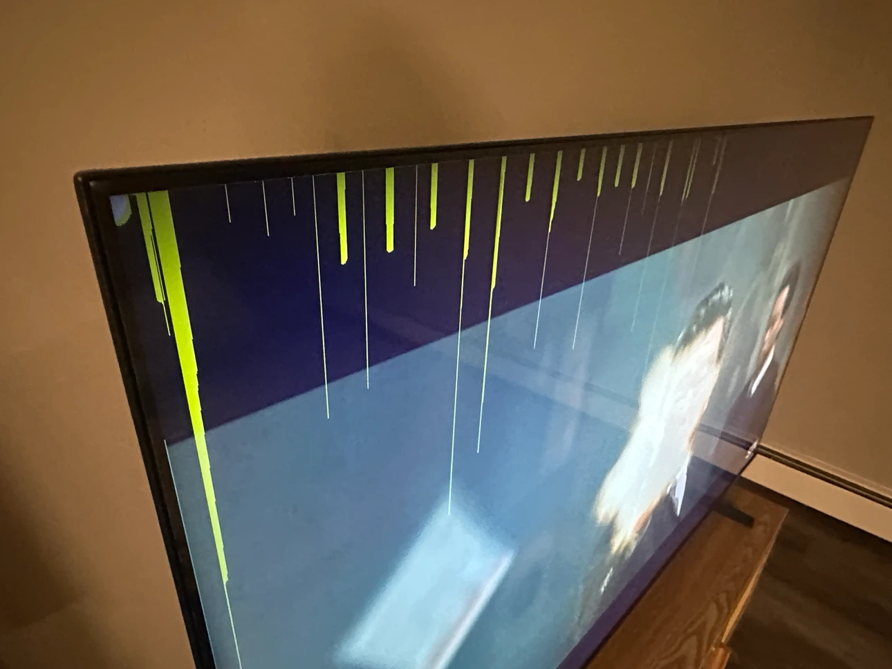 Samsung 65" 4K UHD Smart TV - photo 3