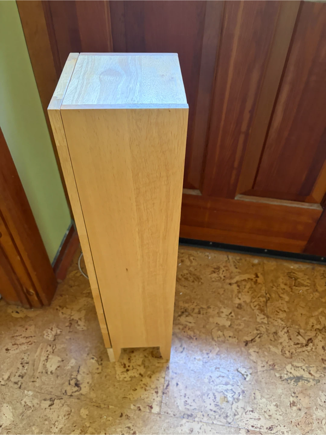 Wooden Cabinet with Photo Frames - photo 4