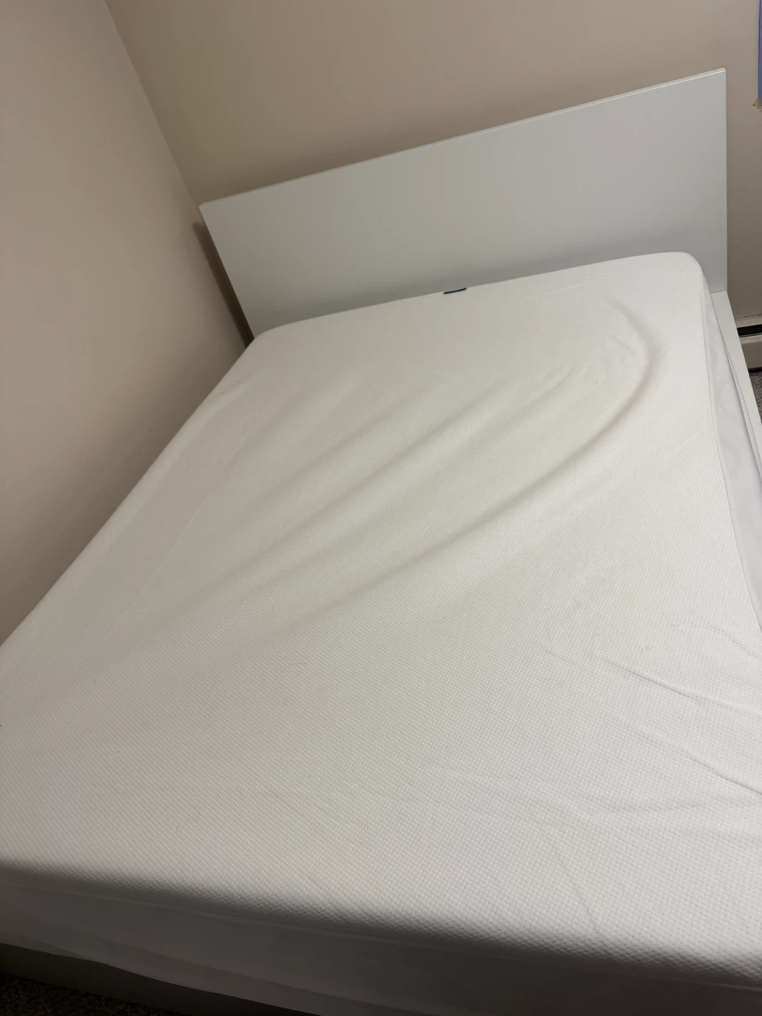 White Queen Size Mattress - photo 3