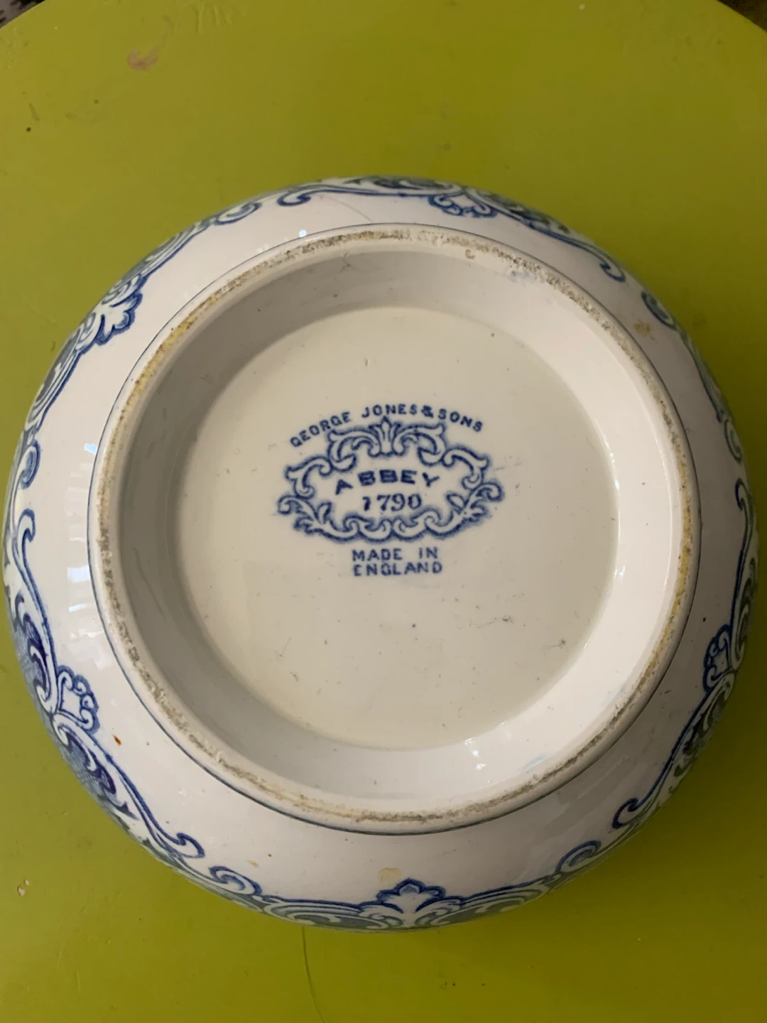 Churchill Blue Willow Pattern Serving Bowl - photo 4
