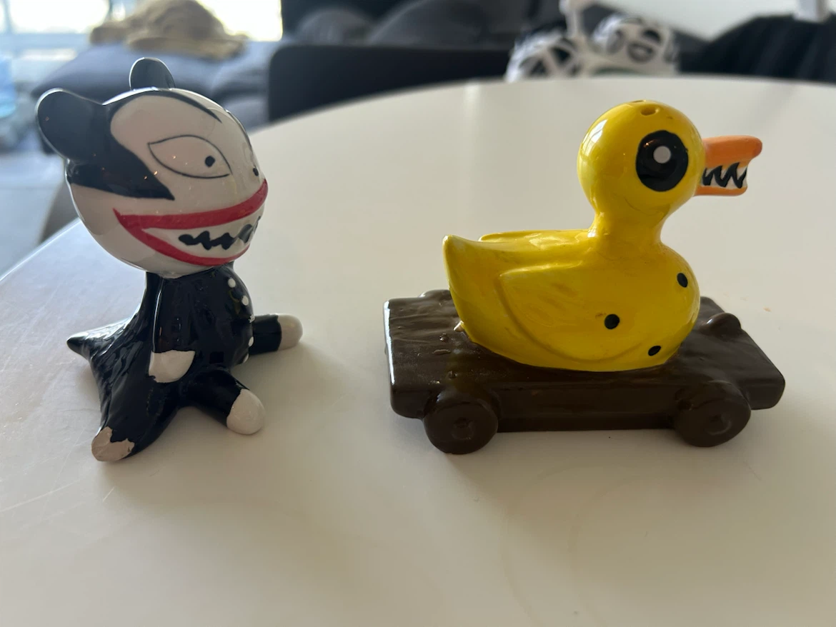 Disney Nightmare Before Christmas salt and pepper - photo 2