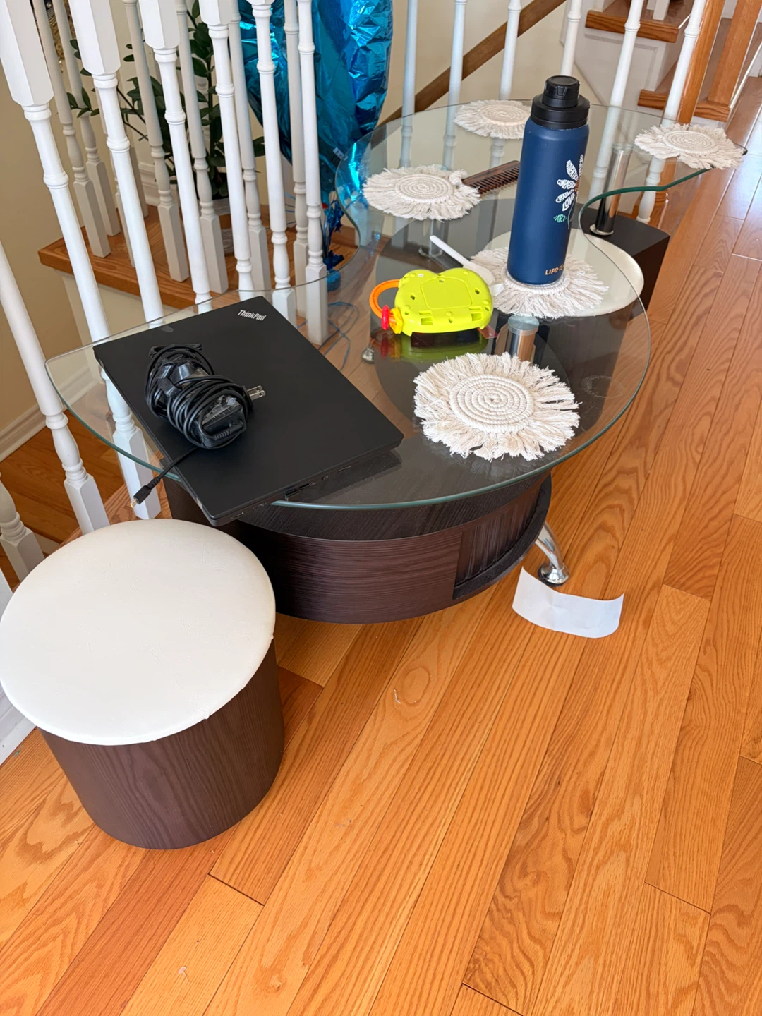 S shaped table with 2 ottoman and storage - photo 4