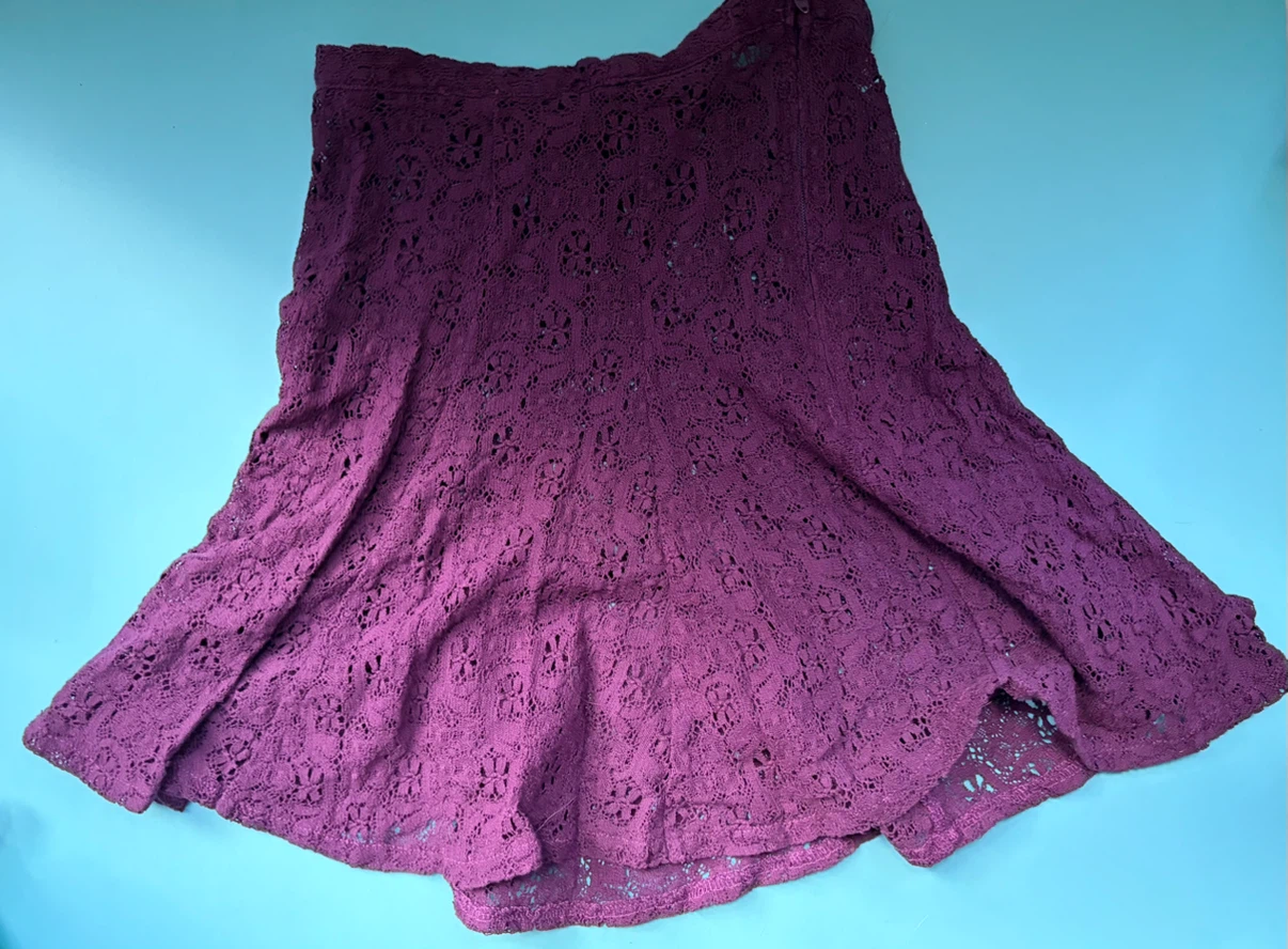 Betsey Johnson Purple Lace Skirt Size M