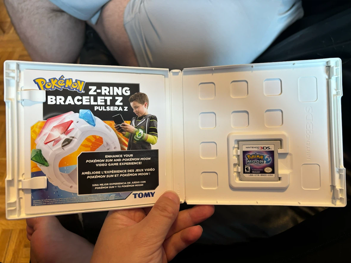 Pokemon Moon Nintendo 3DS Game - photo 2