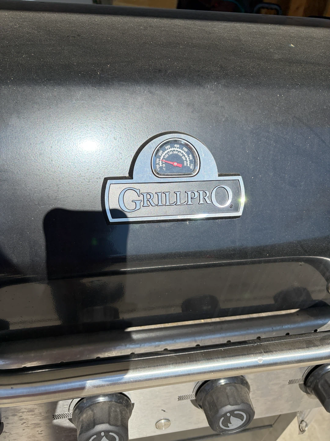 Centro 4-Burner Propane BBQ Grill