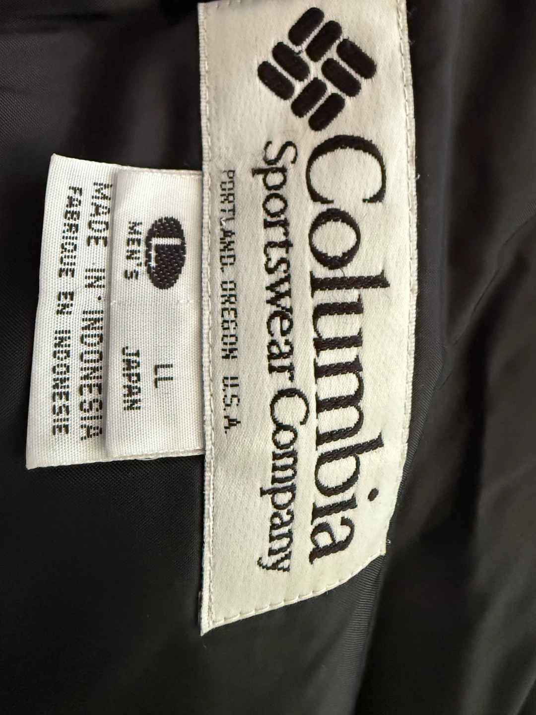 COLUMBIA RAIN GEAR/ COLD WEATHER JACKET