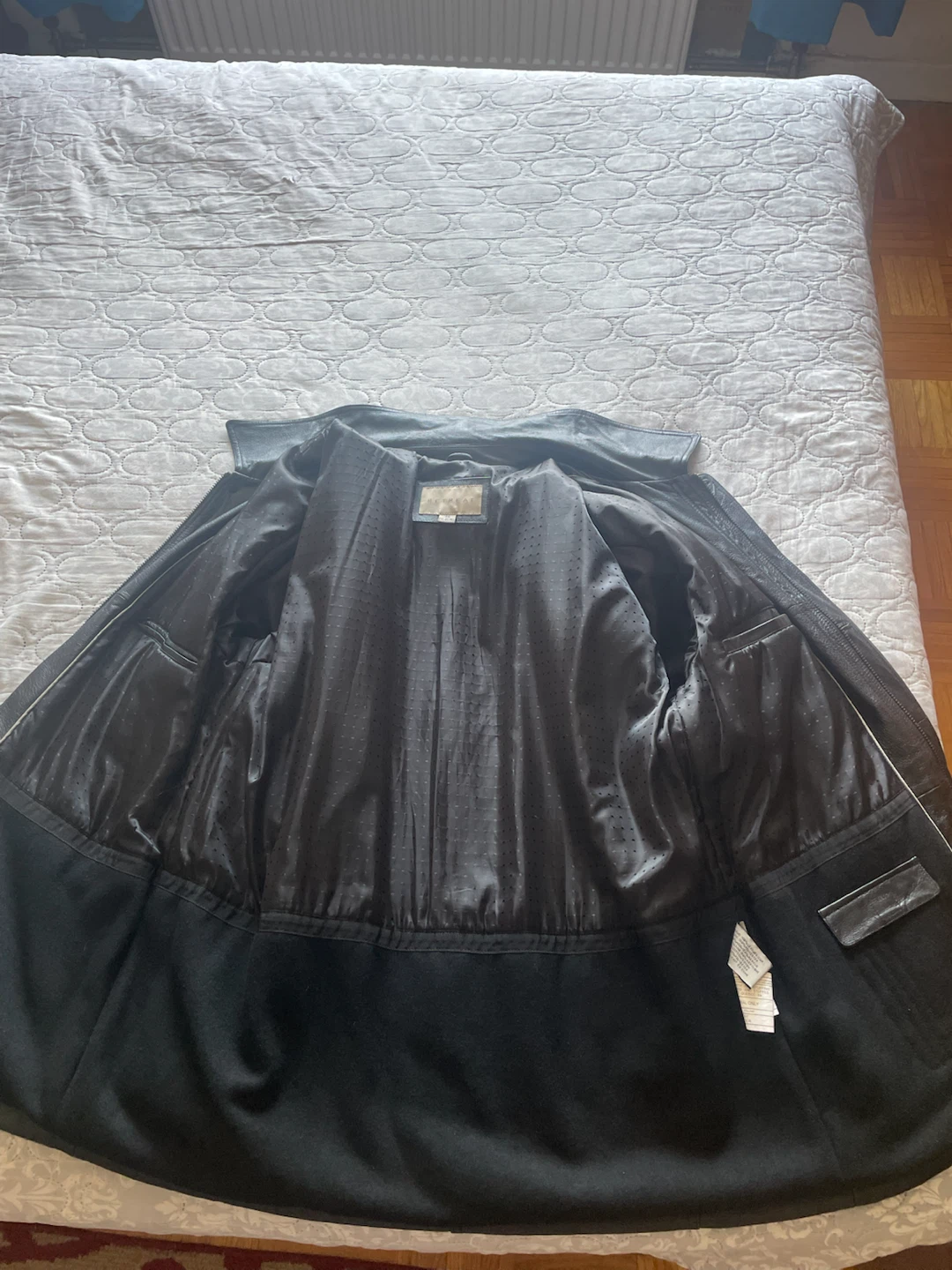 Mint Condition RETREAT 100% Genuine Leather Long Overcoat - XL - photo 4