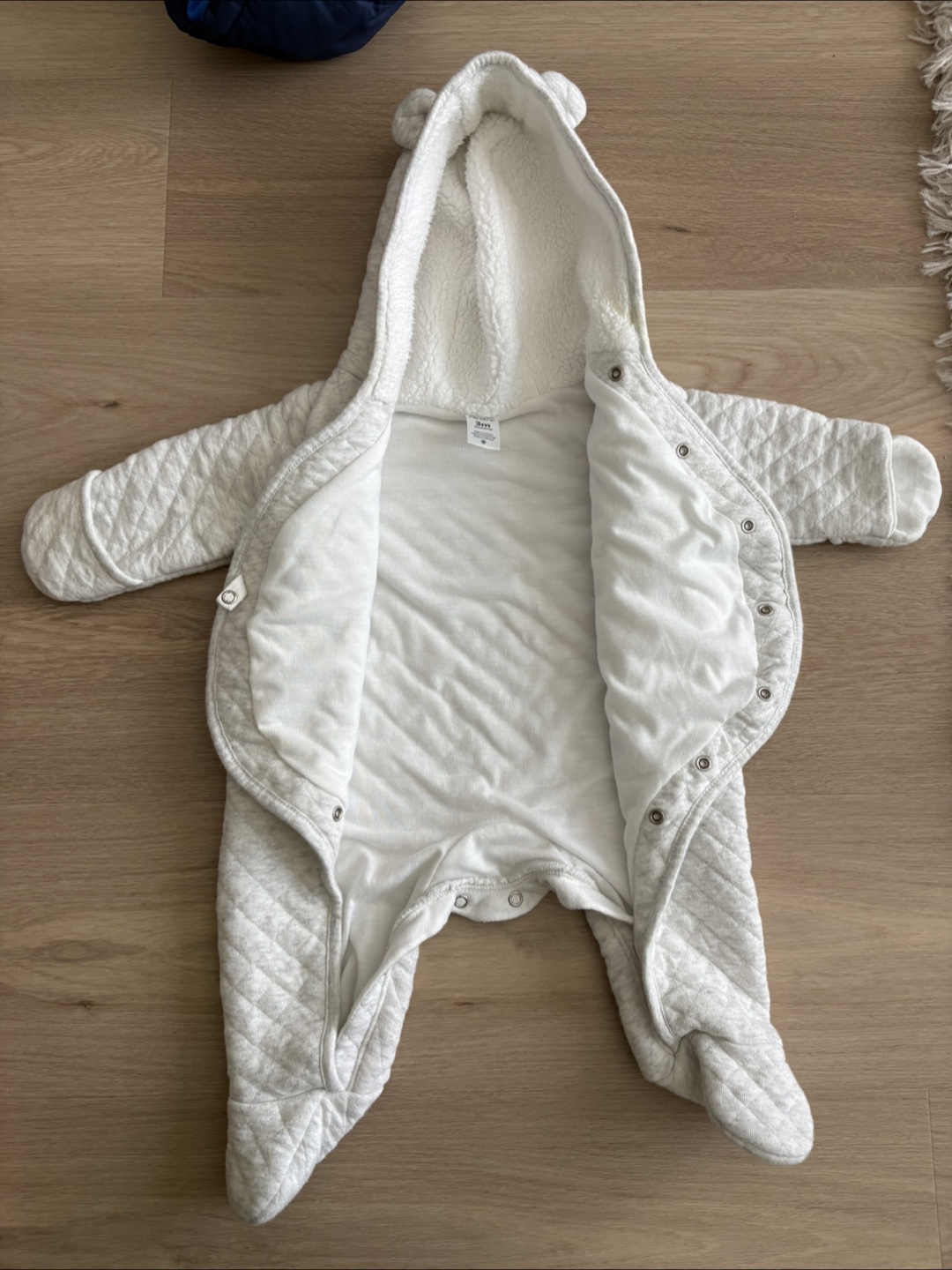 Baby Snowsuit with Bear Hood - photo 2
