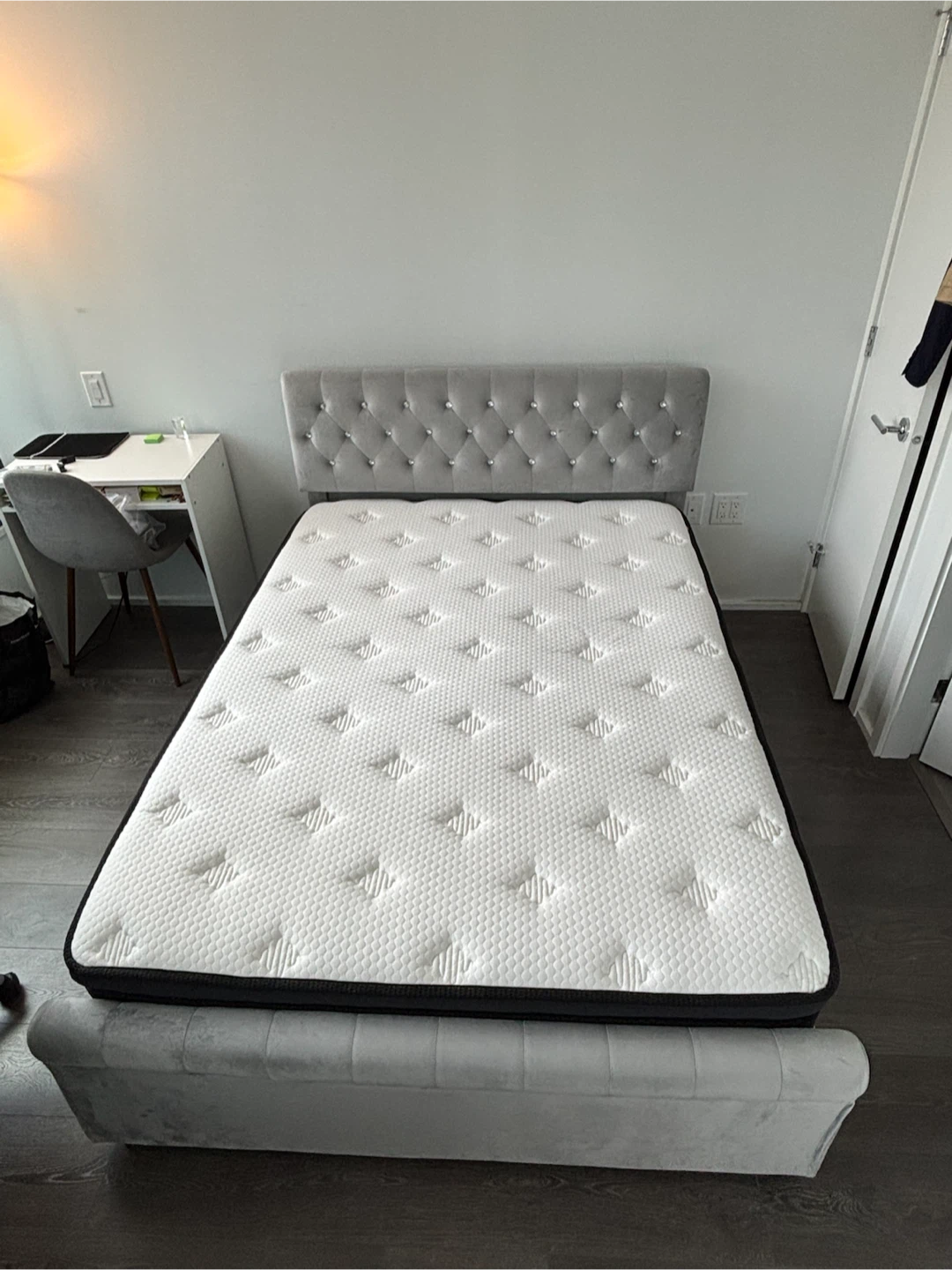 Queen Size Mattress with Storage Bed Frame