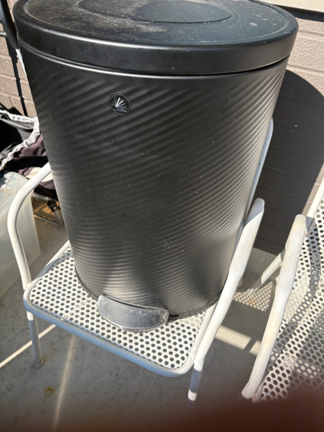 Black Step Trash Can - photo 2