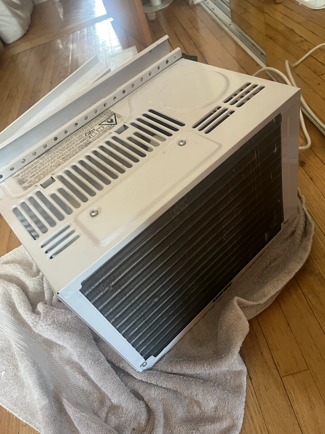 Window Air Conditioner - photo 4
