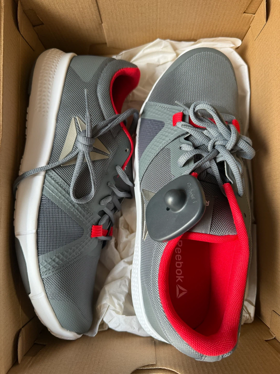 Reebok Men's Grey/Red Running Shoes Size 9