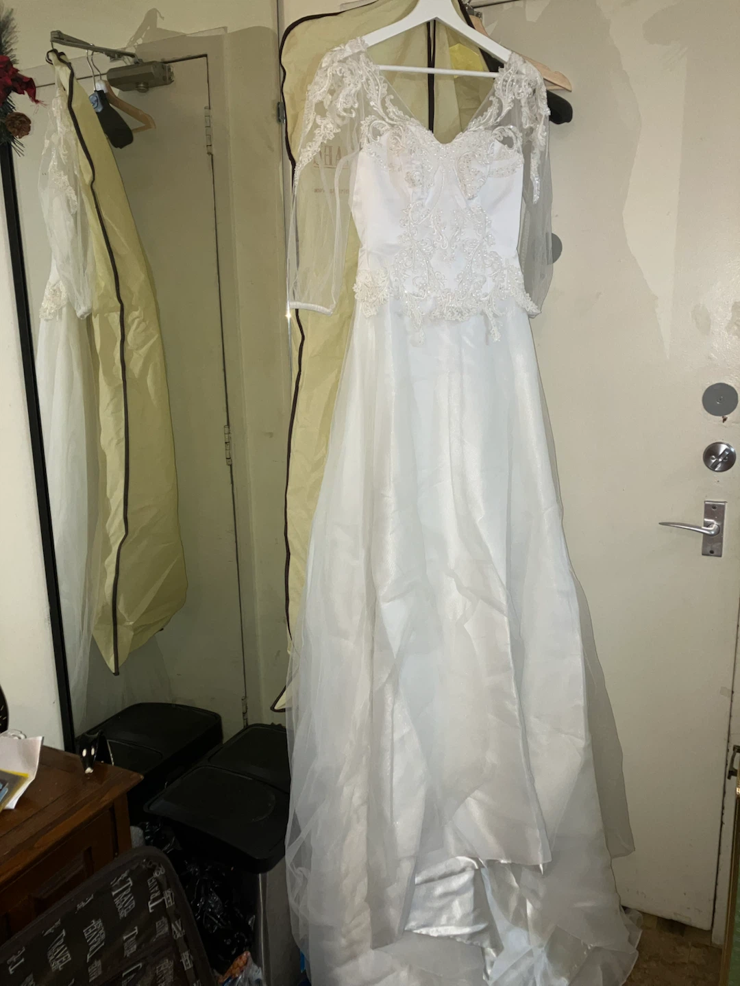 White Lace Wedding Dress
