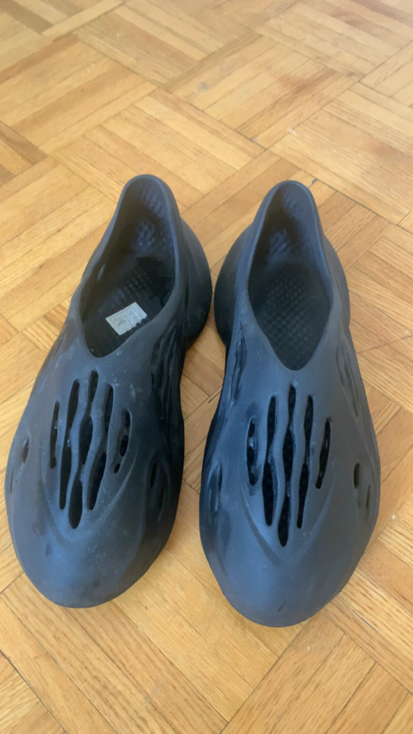 Black Yeezy Foam Runner Rep Shoes - photo 2