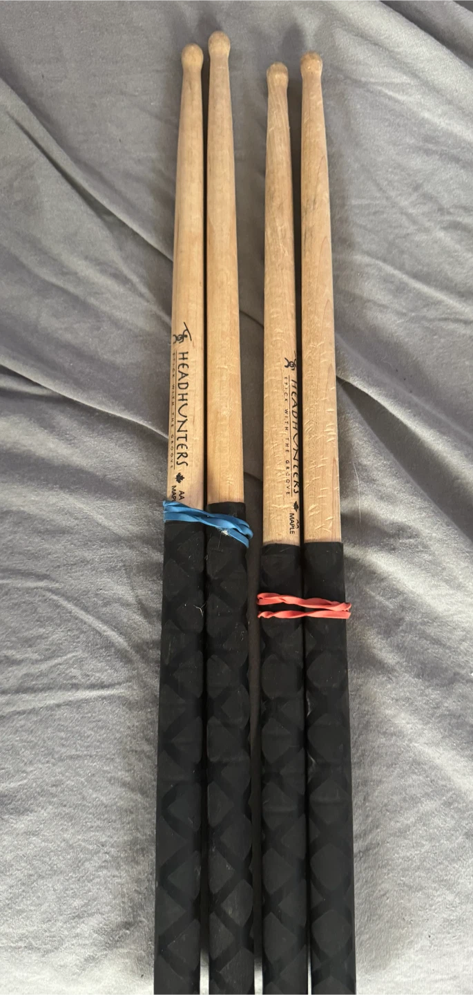 Headhunters Maple Grooves Drumsticks – 4 Pack