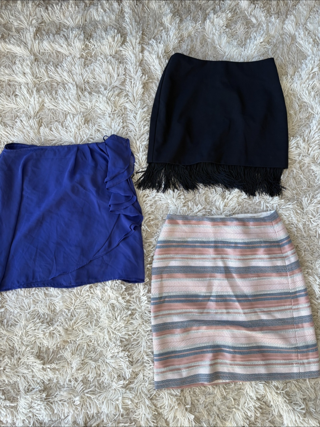 Mixed brands women clothes bundle: tops, pants, skirts &Dress - photo 3