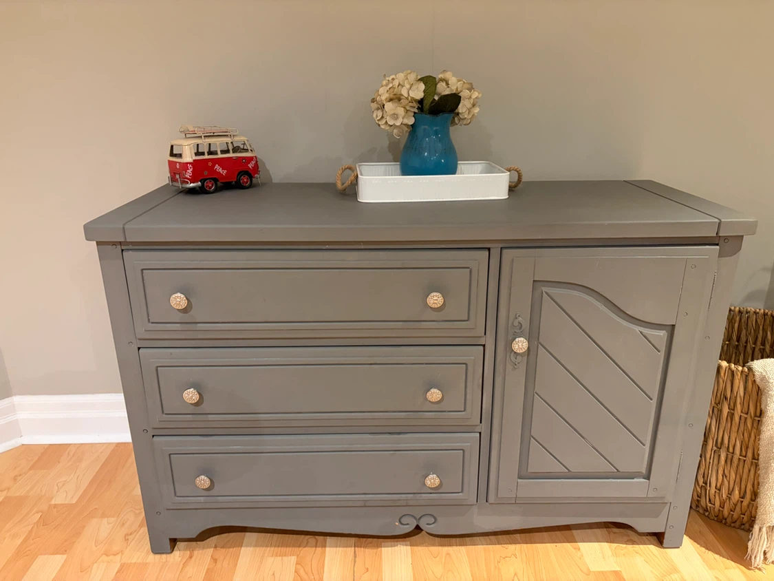 Grey Dresser with Cabinet - photo 2