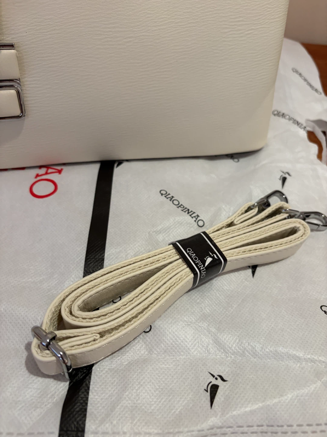 👜 BOX FRESH Elegant Cream Leather Crossbody and Tote Bag - photo 4