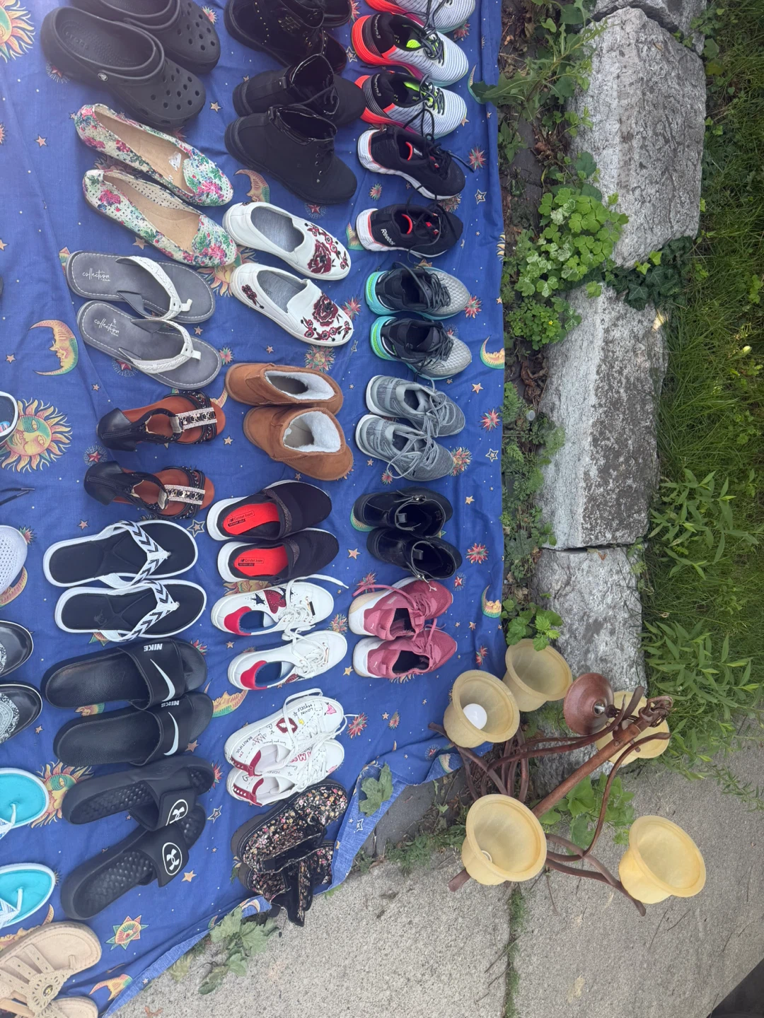 Yard sale happening now till 6 pm - photo 2
